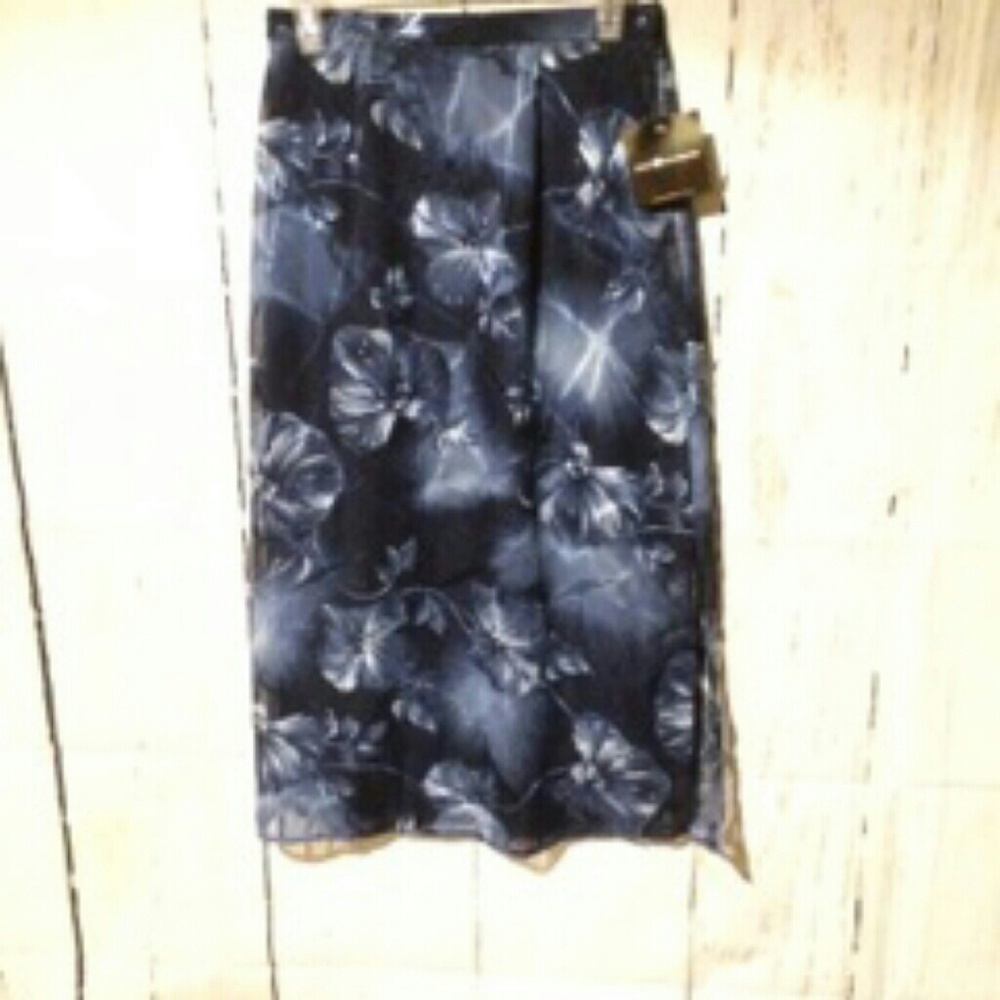 Long georgette navy blue floral skirt